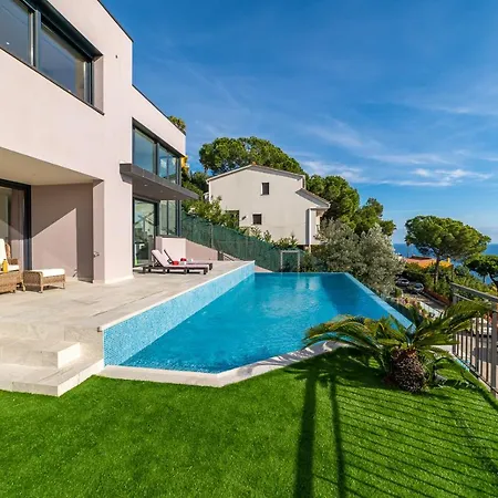 Lux View Villa