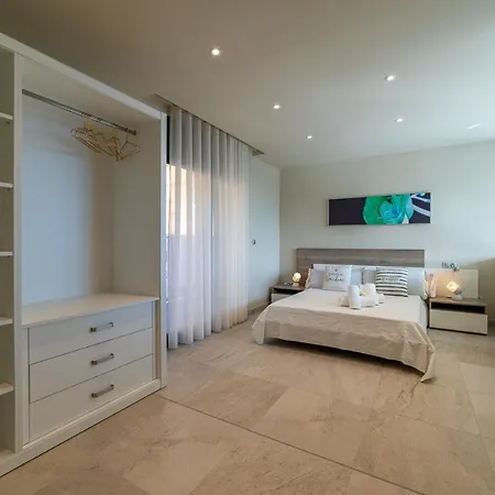 Villa Lux View