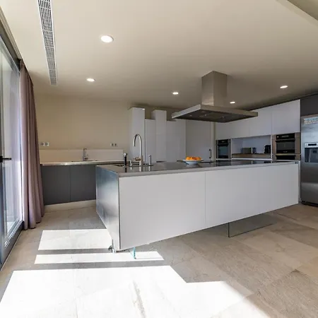 Villa Lux View